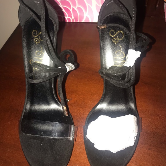 Fashion Nova heels - Picture 5 of 5